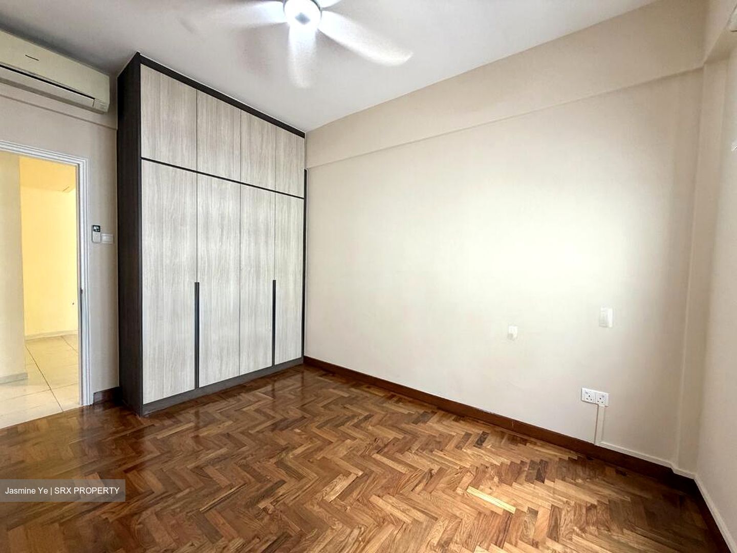 Park East (D15), Condominium #503425261